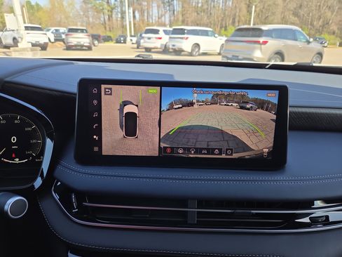 Used 2026 INFINITI QX60 Sport w/ Dark Cargo Package image 12