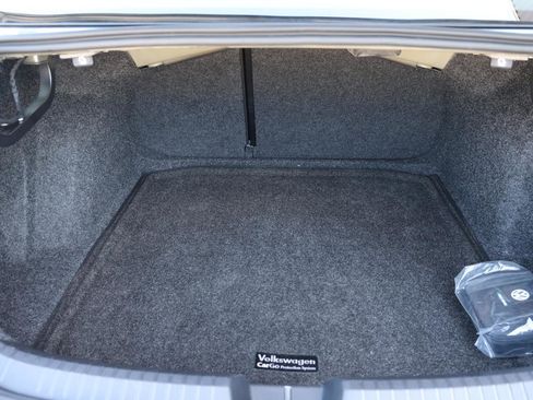 Used 2019 Volkswagen Jetta SEL image 9