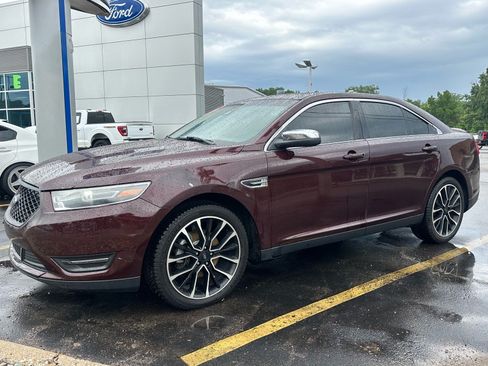 Used 2019 Ford Taurus Limited AWD/4WD image 4