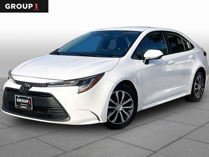 Used 2023 Toyota Corolla LE w/ Carpet Mat Package (TMS)