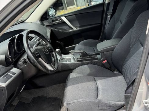 Used 2010 MAZDA MAZDA3 s Sport FWD image 8