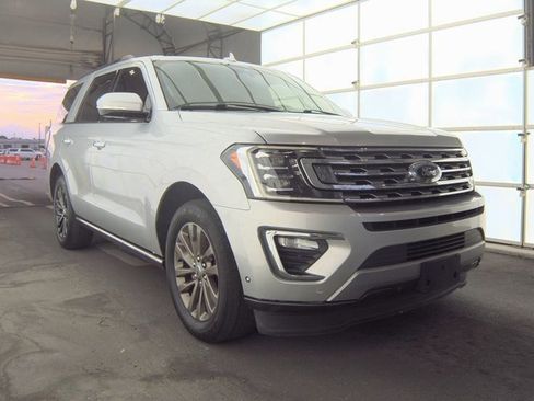 Used 2019 Ford Expedition Limited w/ Equipment Group 301A image 3