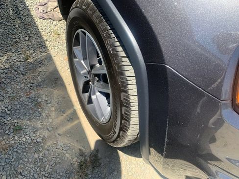 Used 2019 Jeep Grand Cherokee Laredo w/ Laredo X Package RWD image 5