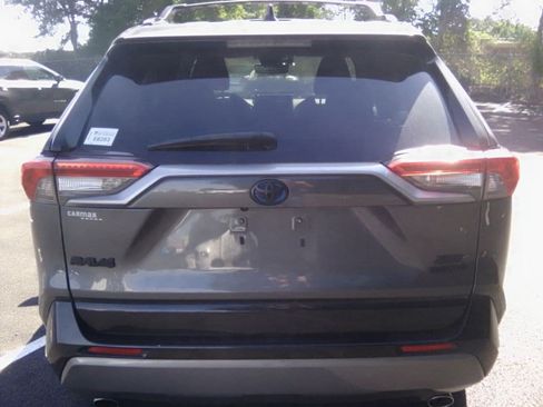 Used 2021 Toyota RAV4 XSE AWD/4WD image 5