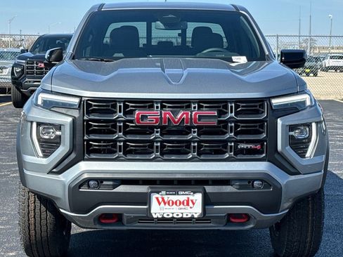 New 2026 GMC Canyon AT4 w/ AT4 Premium Package AWD/4WD image 4