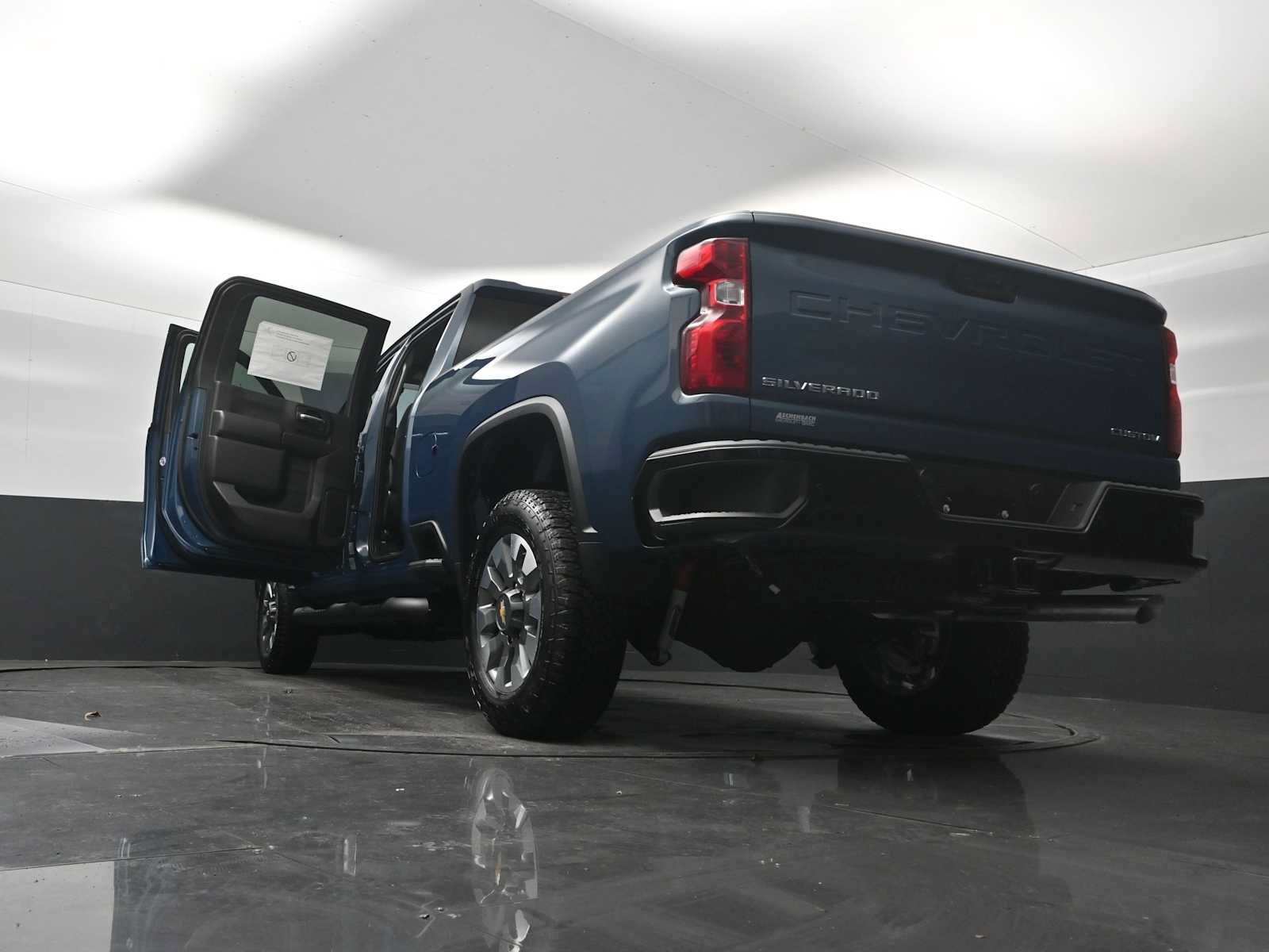 New 2026 Chevrolet Silverado 2500 Custom w/ Custom Value Package AWD/4WD image 30