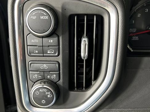 Used 2021 Chevrolet Silverado 1500 LT image 14