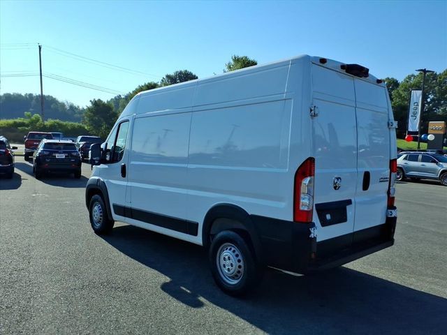 Used 2024 RAM ProMaster 2500 w/ Convenience Group FWD image 12