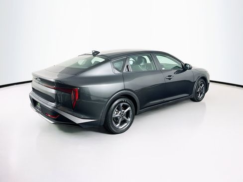 Used 2025 Kia K4 LXS image 9