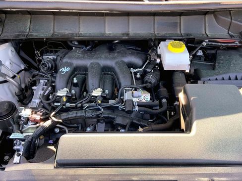 Used 2025 Nissan Pathfinder SV w/ Cargo Package FWD image 21