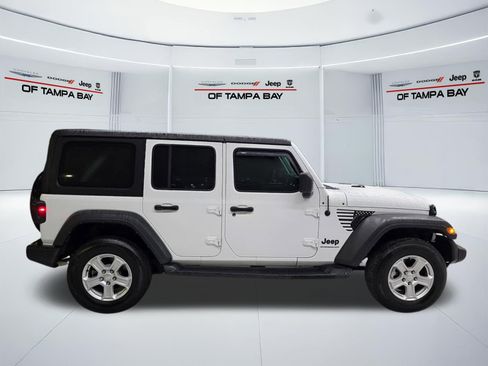 Used 2023 Jeep Wrangler Unlimited Sport AWD/4WD image 7
