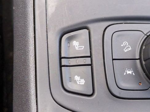 Used 2020 GMC Terrain SLE w/ Driver Convenience Package FWD image 22