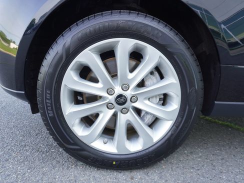 Used 2018 Ford F150 XL w/ Equipment Group 101A Mid AWD/4WD image 29
