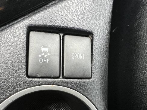 Used 2017 Toyota Corolla SE image 12