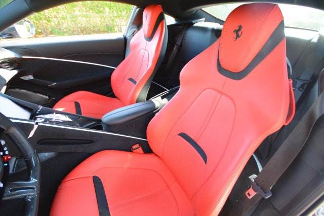 Used 2024 Ferrari Roma RWD image 20