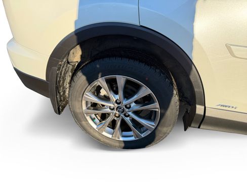 Used 2016 Toyota RAV4 Limited image 16