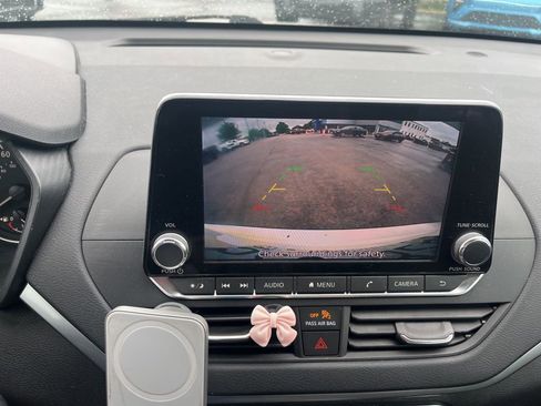 Used 2019 Nissan Altima 2.5 S FWD image 9