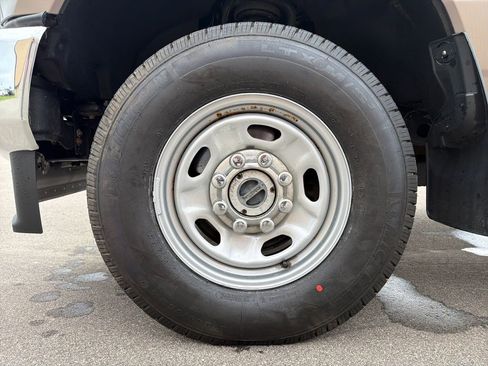 Used 2021 Ford F350 XL w/ Power Equipment Group AWD/4WD image 23
