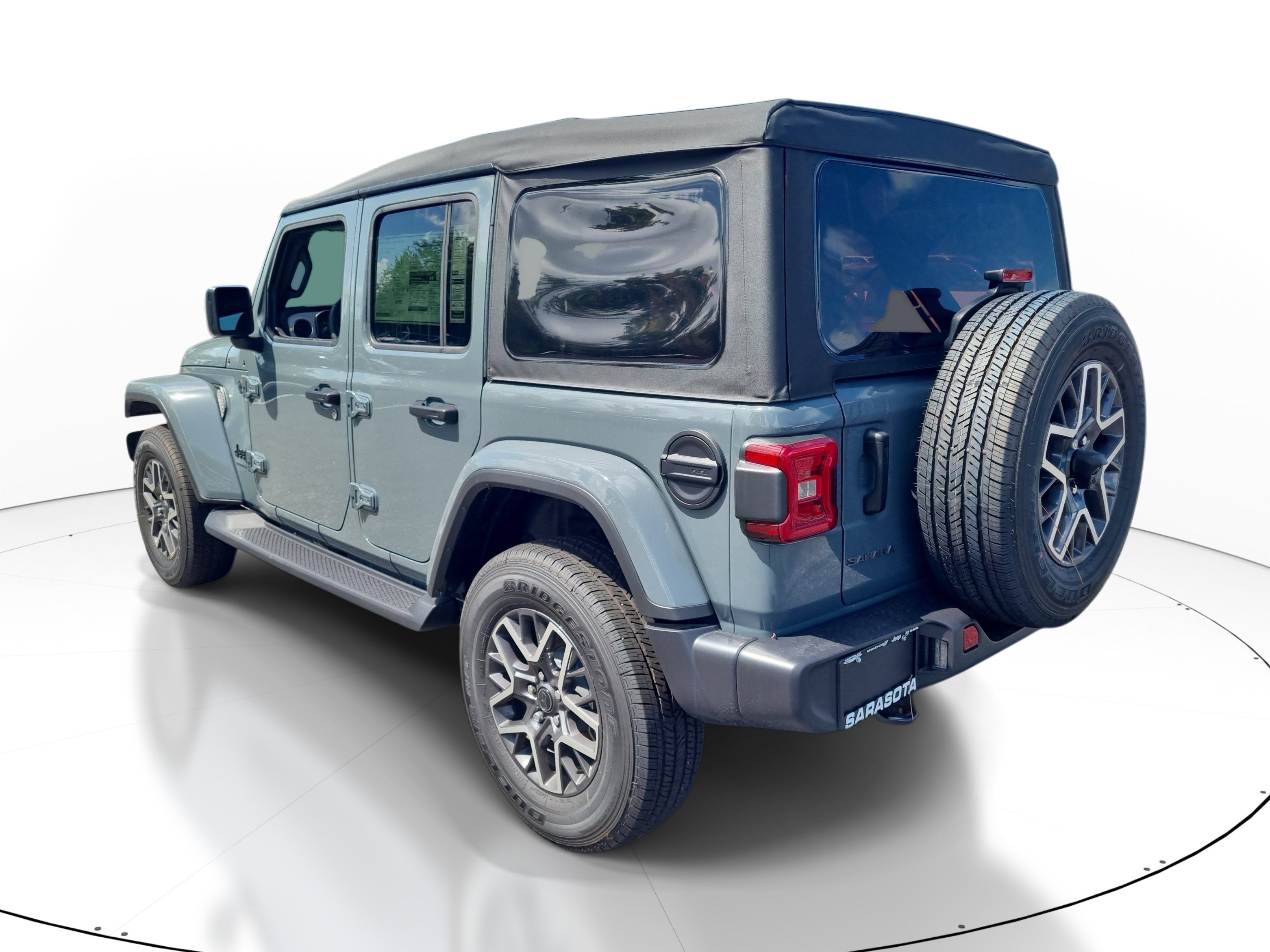 New 2026 Jeep Wrangler Unlimited Sahara AWD/4WD image 4