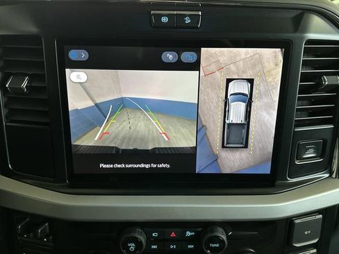 New 2026 Ford F250 XLT w/ XLT Premium Package AWD/4WD image 10