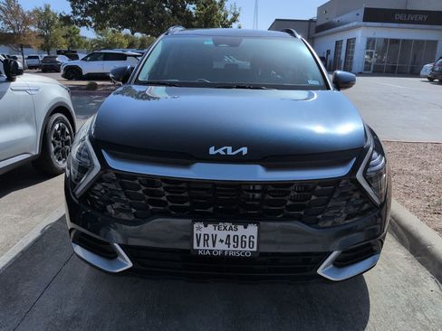 Used 2025 Kia Sportage EX w/ EX Premium Package AWD/4WD image 2