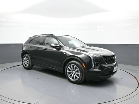 Used 2023 Cadillac XT4 Sport w/ Technology Package AWD/4WD image 4