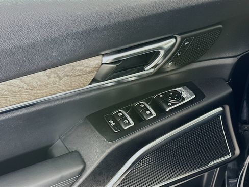 Used 2020 Kia Telluride SX w/ SX Prestige Package AWD/4WD image 19