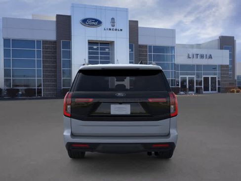 New 2026 Ford Expedition Tremor image 5