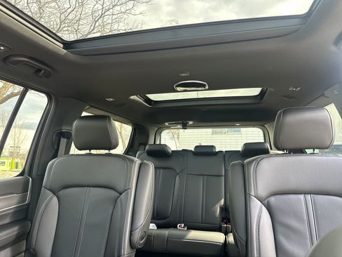 New 2026 Jeep Grand Wagoneer 4WD image 31