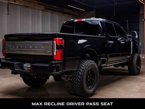 Used 2025 Ford F250 Platinum w/ Platinum Plus Package image 9