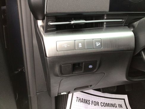 Used 2025 Hyundai Kona SEL image 18