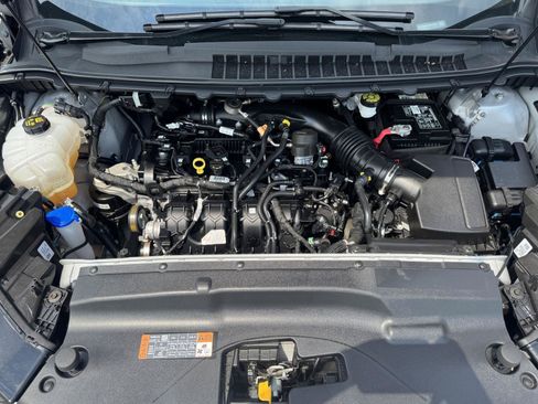 Used 2021 Ford Edge Titanium w/ Equipment Group 301A FWD image 9