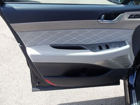 Used 2021 Hyundai Palisade Calligraphy image 14
