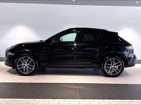 Used 2026 Porsche Macan AWD/4WD image 2