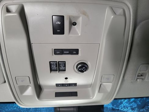 Used 2017 Chevrolet Tahoe Premier image 23