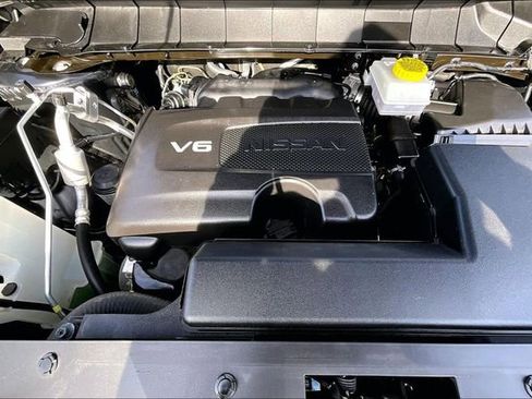 Used 2023 Nissan Pathfinder Platinum image 7