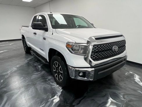 Used 2018 Toyota Tundra SR5 image 16