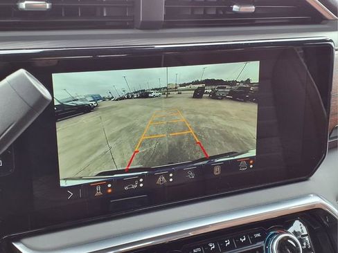 New 2026 GMC Sierra 2500 Denali Ultimate w/ Max Trailering Package image 9