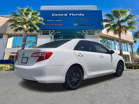 Used 2012 Toyota Camry LE FWD image 5