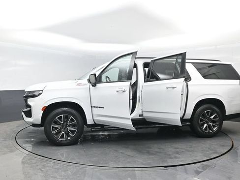 Used 2021 Chevrolet Suburban Z71 AWD/4WD image 30