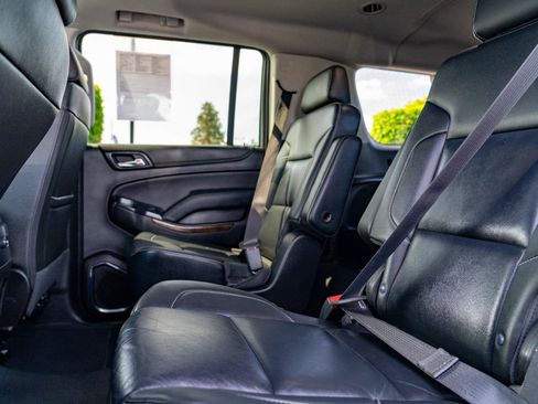 Used 2019 Chevrolet Suburban LT AWD/4WD image 17