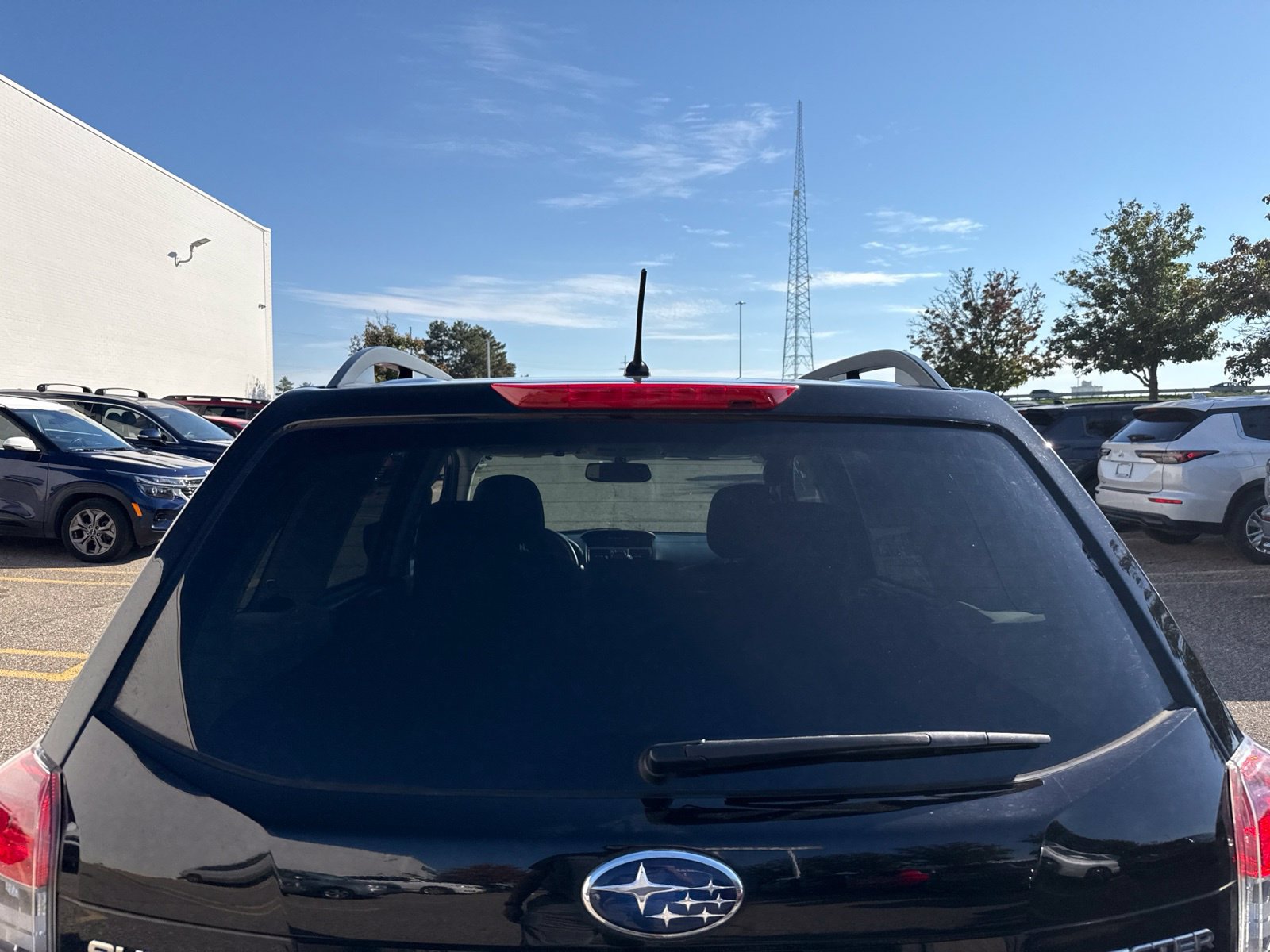 Used 2015 Subaru Forester 2.5i Premium w/ All-Weather Package AWD/4WD image 5