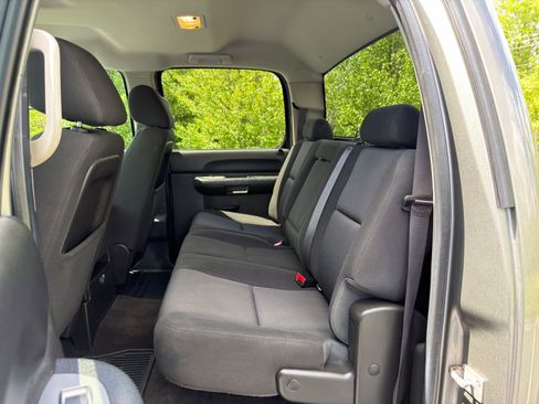 Used 2013 GMC Sierra 2500 SLE w/ HD SLE Premium Package AWD/4WD image 25