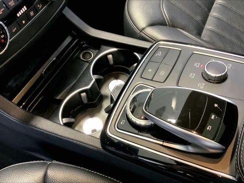 Used 2018 Mercedes-Benz GLE 350 4MATIC image 16