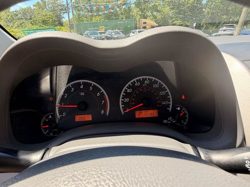 Used 2009 Toyota Corolla FWD image 25