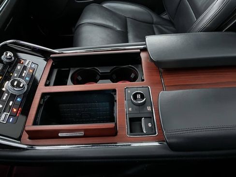 Used 2024 Lincoln Navigator Reserve image 30