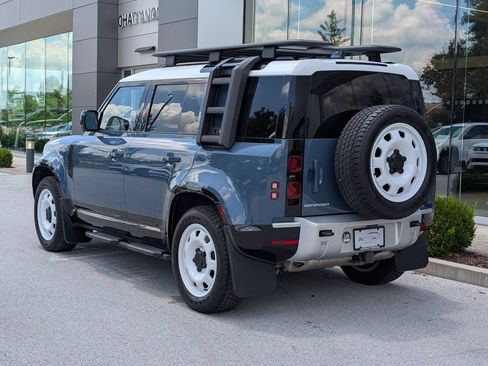 Used 2025 Land Rover Defender 110 S AWD/4WD image 3