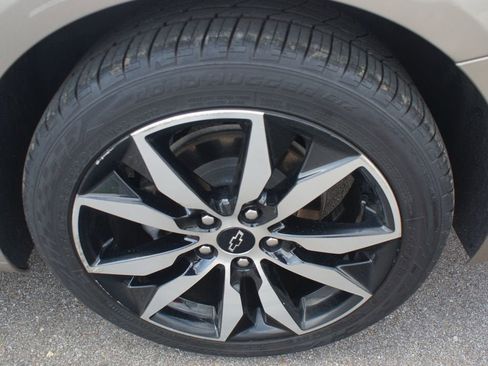 Used 2023 Chevrolet Malibu RS FWD image 25