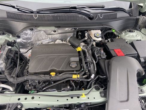 New 2025 Chevrolet Trax ACTIV w/ Driver Confidence Package image 28