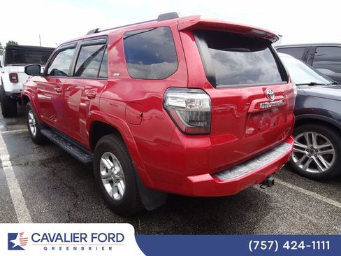 Used 2019 Toyota 4Runner SR5 AWD/4WD image 3